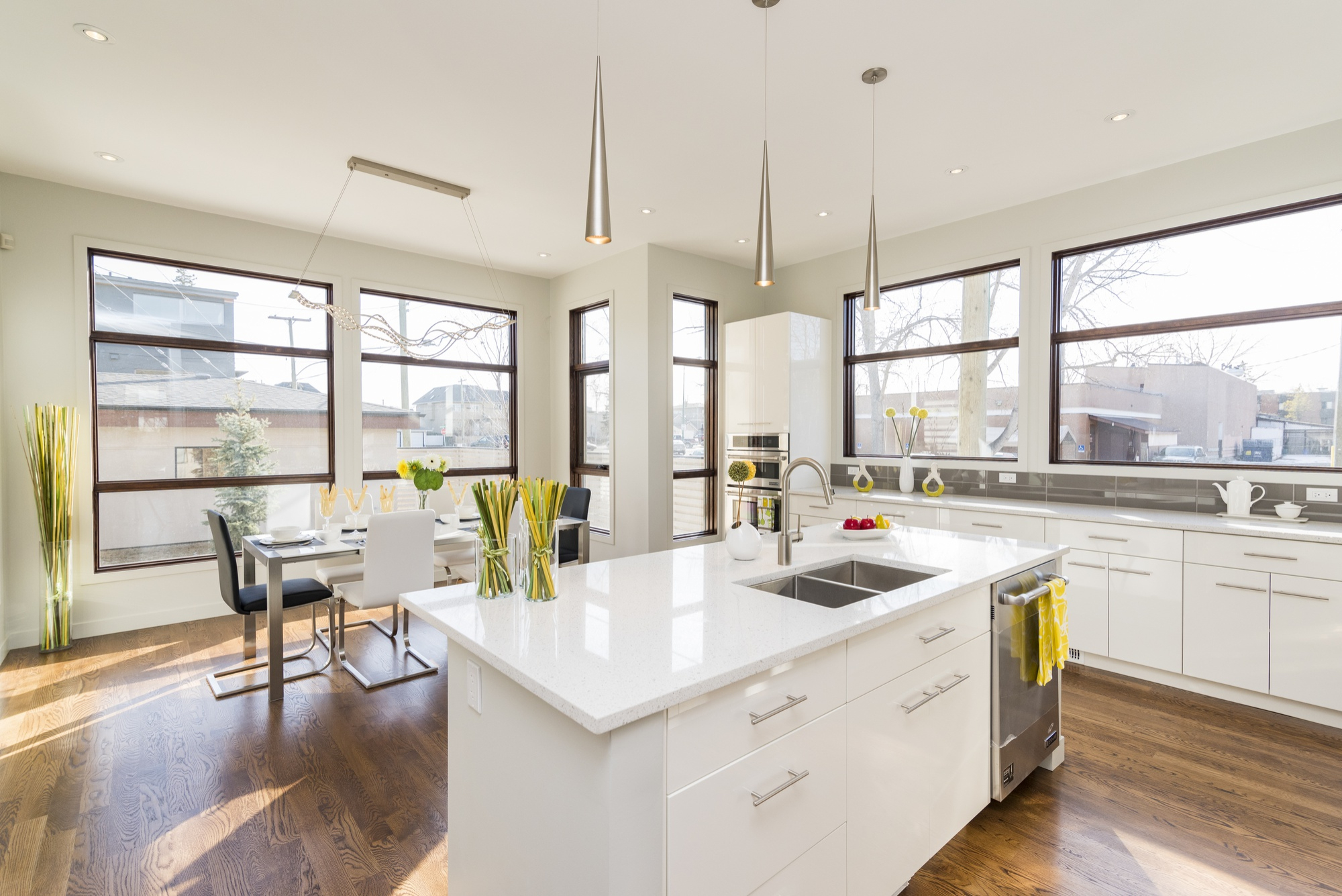 Modern Kitchen Remodel by MAGIC HAMMER REMODELING project photo